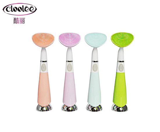 Electric Silicone Facial Cleaning Brush