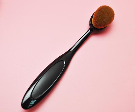 Nylon Handle Makeup Brush